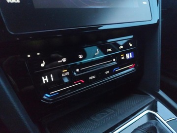 Volkswagen Passat B8 Variant Facelifting 2.0 TDI SCR 200KM 2022 Volkswagen Passat Elegance 2.0 TDI/200KM, Salon Po, zdjęcie 21