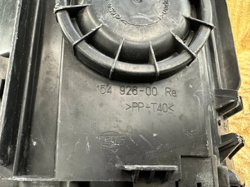 LANCIA THESIS 2004 PO PRAVO SVĚTLA PŘEDNÍ