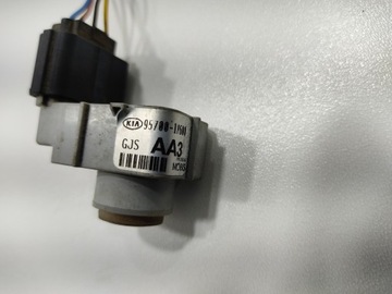 SENZOR PARKOVÁNÍ COUVÁNÍ KIA VENGA 95700-1P600