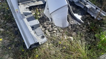 ЗАД С КРЫШЕЙ TOYOTA AURIS II 12-18 лет COMBI HYBRID