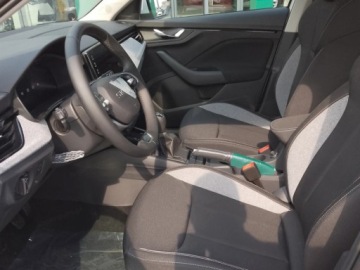 Skoda Kamiq Crossover Facelifting 1.0 TSI 95KM 2026 Od ręki - Drive 1.0 TSI 95KM, zdjęcie 4