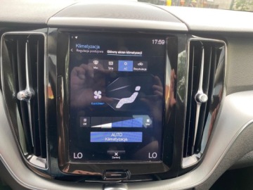 Volvo XC60 II Crossover D3 150KM 2018 Volvo XC 60 LEDY NAWIGACJA PARKTRONIC ASYSTEN PASA GRZANE FOTELE POLSKORY, zdjęcie 9