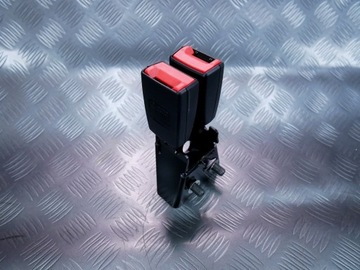 Zapinka pasa fotela 3 rząd 4L0857739G AUDI Q7 4L0