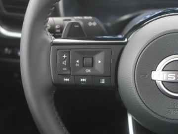 Nissan Qashqai III Crossover Facelifting 1.3 DIG-T MHEV 158KM 2025 Nissan Qashqai 1.3 DIG-T MHEV, 1. Właściciel, zdjęcie 16