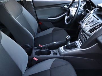 Ford Focus III Hatchback 5d facelifting 1.6 TDCi 115KM 2014 Ford Focus 1.6 TDCi, Salon Polska, Serwis ASO, zdjęcie 8