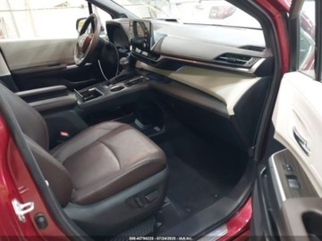 Toyota Sienna III 2023 Toyota Sienna Platinum 2023 2.5l 2.5 Hybryda 189KM, zdjęcie 9