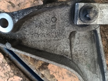 OPEL CORSA E 1.0 TURBO UCHYCENÍ PŘEVODOVKY ZADNÍ 13381849
