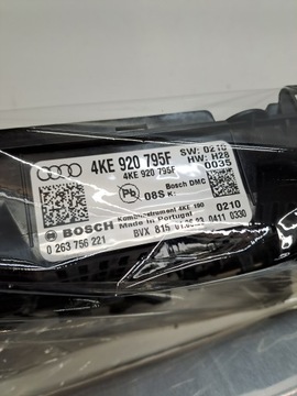 AUDI E-TRON GT BUDÍK PŘÍSTROJOVÁ DESKA VIRTUAL 4KE920795F