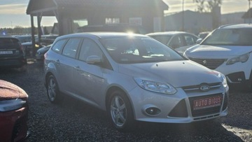 Ford Focus III Kombi 1.6 Duratec 125KM 2011 Ford Focus Klima, zdjęcie 3