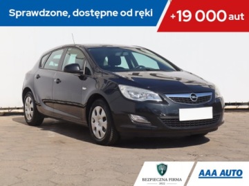 Opel Astra J Hatchback 5d 1.4 87KM 2012 Opel Astra 1.4 16V, Klima, Tempomat ,Bezkolizyjny