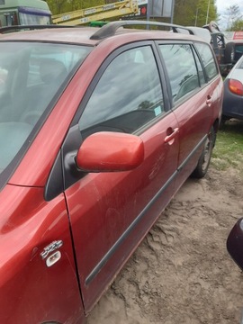 LEVÝ PŘEDNÍ ZVEDÁK OKNO TOYOTA COROLLA E12