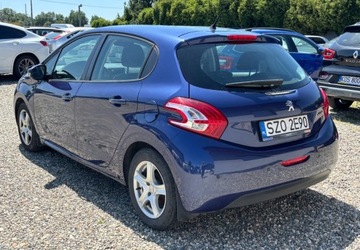 Peugeot 208 I Hatchback 3d 1.2 VTI 82KM 2012 Peugeot 208 Polski salon 1.2 BenzynaLPG 82KM, zdjęcie 3