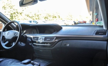 Mercedes Klasa S W221 Limuzyna 5.5 V8 (500) 388KM 2006 Mercedes-Benz Klasa S 5,5V8 (388KM) 5.5 Benzyna 388KM, zdjęcie 10