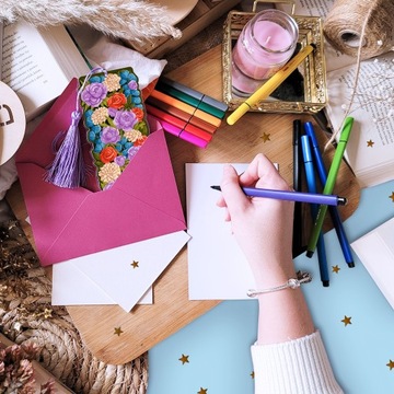 Закладка Цветы ПОДАРОК ​​НА ЖЕНСКИЙ ДЕНЬ