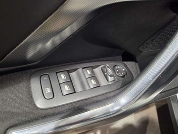 Peugeot 2008 I SUV Facelifting 1.2 PureTech 110KM 2018 Peugeot 2008 1.2 Pure Tech 110KM Allure EAT6 SalonPL Gwarancja Dealer 1.2, zdjęcie 11