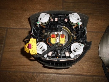 Консоль AUDI Q7 4L LIFT + 2 подушки безопасности + 2 ремня безопасности