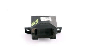 BMW E81 E82 E87 E90 Кронштейн радиатора