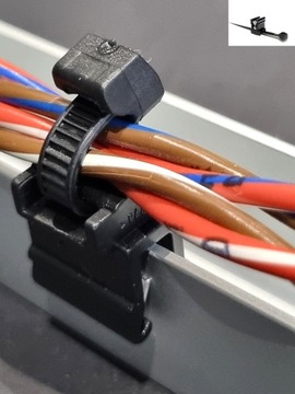 50 x Крепежные зажимы на панели УФ-ленты