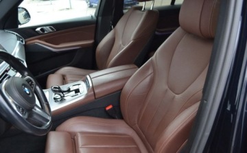 BMW X5 G05 SUV 2.0 25d 231KM 2021 BMW X5 25d xDrive M Sport Dealer BMW Bonkowscy Gorzow Wlkp. 2.0 Diesel, zdjęcie 8