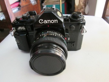 APARAT CANON A1 Z OBIEKTYWM CANON 50 / 1,8