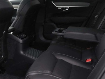 Volvo V90 II Plug-In Facelifting 2.0 T8 Plug-In Hybrid 455KM 2025 VOLVO V90 T8 AWD Ultra Bright Combi 2.0 (455KM) 2025, zdjęcie 16