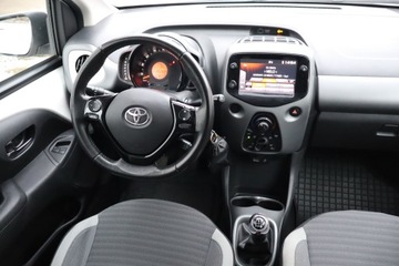 Toyota Aygo II Hatchback 3d Facelifting 1.0 VVT-i 72KM 2019 Toyota Aygo 1.0 VVT-i, Salon Polska, zdjęcie 6