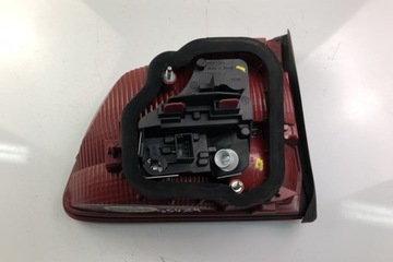 LEVÝ SVĚTLO KRYT KUFRU VW TOURAN (1T3) 1T0945093 2012