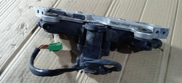 КРЕПЛЕНИЕ ВЕРХНЕЙ ПОЛКИ ПОДВЕСКИ SUZUKI GS 500