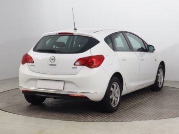 Opel Astra J GTC 1.7 CDTI ECOTEC 110KM 2013 Opel Astra 1.7 CDTI, Klima, Klimatronic, Tempomat, zdjęcie 4