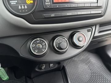 Toyota Yaris III Hatchback 5d Facelifting 1.33 Dual VVT-i 99KM 2014 Toyota Yaris 1.3 benz 99KM|Klima|Isofix|Salon PL|, zdjęcie 26