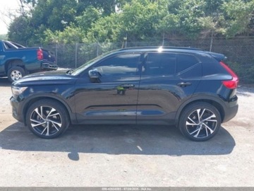 Volvo XC40 Crossover 2.0 T5 247KM 2020 Volvo XC 40 2020 VOLVO XC40 T5 R-DESIGN 2.0 Benzyna 248KM, zdjęcie 4