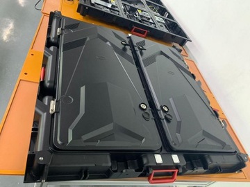 Спортивный ремешок, большой экран, светодиодный рекламный экран, для установки на открытом воздухе.