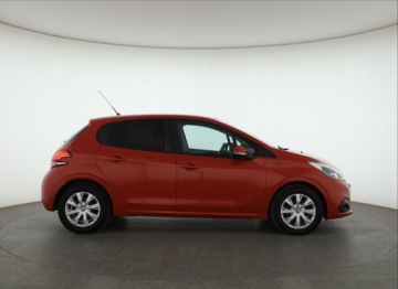 Peugeot 208 I Hatchback 5d Facelifting 1.2 PureTech 82KM 2016 Peugeot 208 1.2 PureTech, Salon Polska, Klima, zdjęcie 5