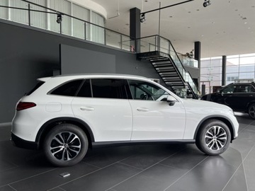 Mercedes GLC C254/X254 Coupe 2.0 220d 197KM 2025 GLC 220 d 4-Matic Avantgarde 2.0 (197KM) 2025, zdjęcie 3