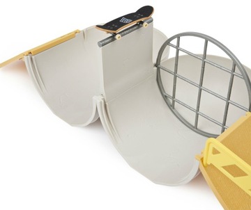 Tech Deck Rampa Set с Big Vert Wall и SkatePark + Bateboarding Barrier