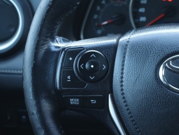 Toyota RAV4 IV MPV D-4D 125 124KM 2014 Toyota RAV 4 2.0 D-4D, Salon Polska, zdjęcie 19