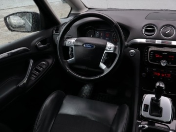 Ford S-Max I Van Facelifting 2.0 Duratorq TDCi DPF 140KM 2011 Ford S-Max 2.0 TDCi, Automat, Klima, Klimatronic, zdjęcie 6