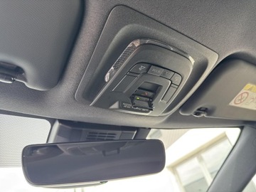 Toyota Corolla XII TS Kombi Facelifting 2.0 Hybrid Dynamic Force 196KM 2023 Toyota Corolla 2.0 Hybrid GR Sport Dynamic Seria E, zdjęcie 21