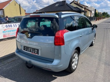 Peugeot 5008 I Minivan 1.6 HDi FAP 110KM 2011 Peugeot 5008 AUTOMAT NAWIGACJA KLIMATYZACJA PARKTRONIC TEMPOMAT PANORAMA D, zdjęcie 3