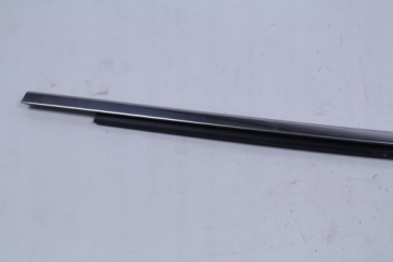 ОБЛИЦОВКА ОКНА RENAULT CLIO V 828211593R