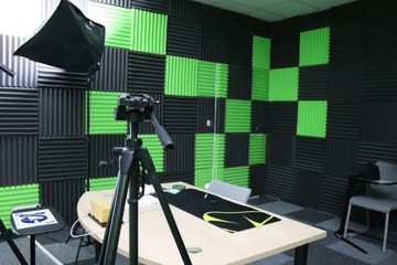 Акустические панели Звукоизоляционные клинья серого и зеленого цвета для игровой комнаты