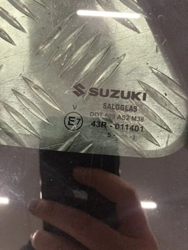 SKLO (OKNO) KAROSERIE LEVÝ ZADNÍ SUZUKI VITARA II III 2015