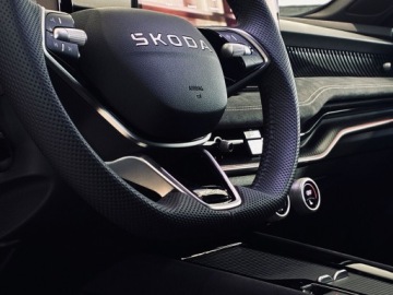 Skoda Superb IV Kombi 2.0 TSI 204KM 2026 Skoda Superb Sportline 2.0 TSI 204 KM DSG, zdjęcie 25