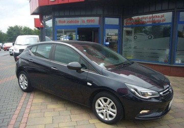 Opel Astra K Hatchback 5d 1.4 Turbo 125KM 2019 Opel Astra Opel Astra V 1.4 T Dynamic 1.4 Benzyna 125KM