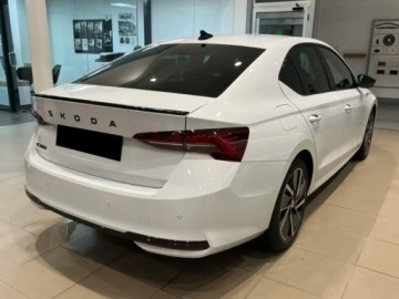 Skoda Octavia IV Liftback 1.5 TSI EVO 150KM 2026 SKODA Octavia Sportline 1.5 TSI mHEV DSG Sedan 150KM 2026, zdjęcie 3