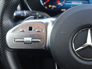 Mercedes GLC C253 SUV Facelifting 2.0 200d 163KM 2020 Mercedes GLC GLC 200 d 4MATIC, Salon Polska, zdjęcie 17
