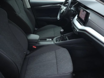 Skoda Octavia IV Liftback 1.5 TSI EVO 150KM 2023 Skoda Octavia 1.5 TSI, Salon Polska, Serwis ASO, zdjęcie 8