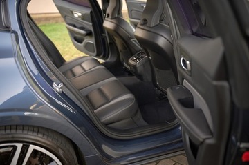 Volvo S60 III Sedan 2.0 T5 250KM 2019 R-DESIGN Z PAKIETEM HEICO__ 250KM __MEGA WYPOSAŻENIE, zdjęcie 24