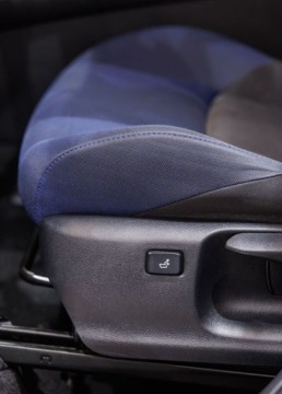 Toyota C-HR I Crossover 1.8 Hybrid 122KM 2017 Toyota C-HR 1.8 Hybrid Dynamic 1.8 Hybryda 122KM, zdjęcie 27