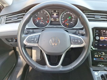 Volkswagen Passat B8 Variant Facelifting 1.5 TSI EVO 150KM 2022 Volkswagen Passat VW Passat 1.5 TSI Evo Business DSG IQ Drive pakiet Comfo, zdjęcie 9